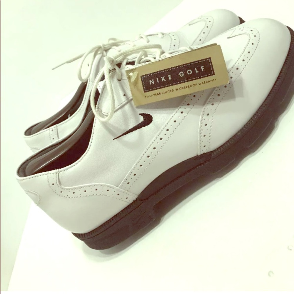 New Men’s wingtip golf cleats